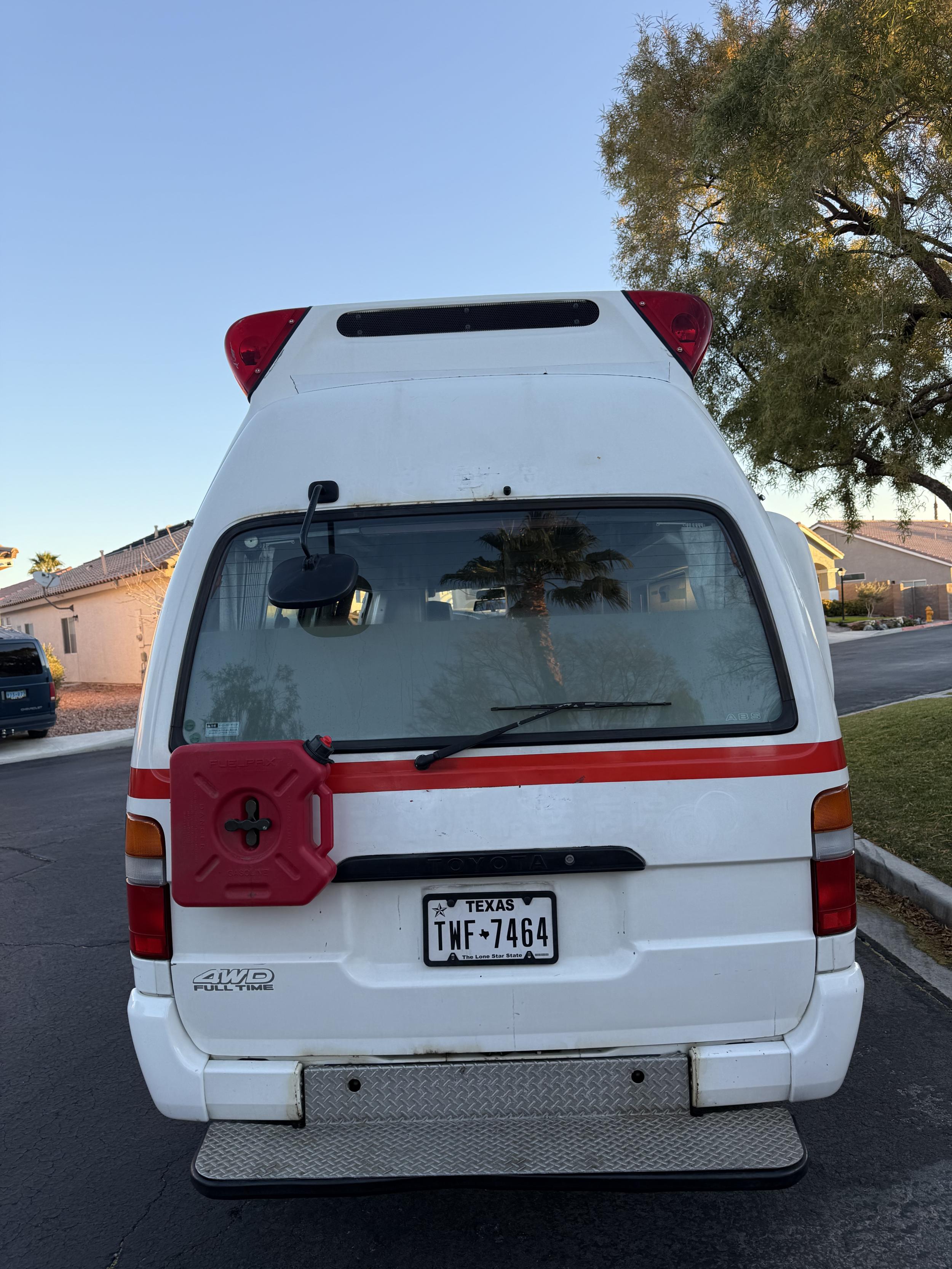 1997 Toyota HiAce HiMedic Ambulance