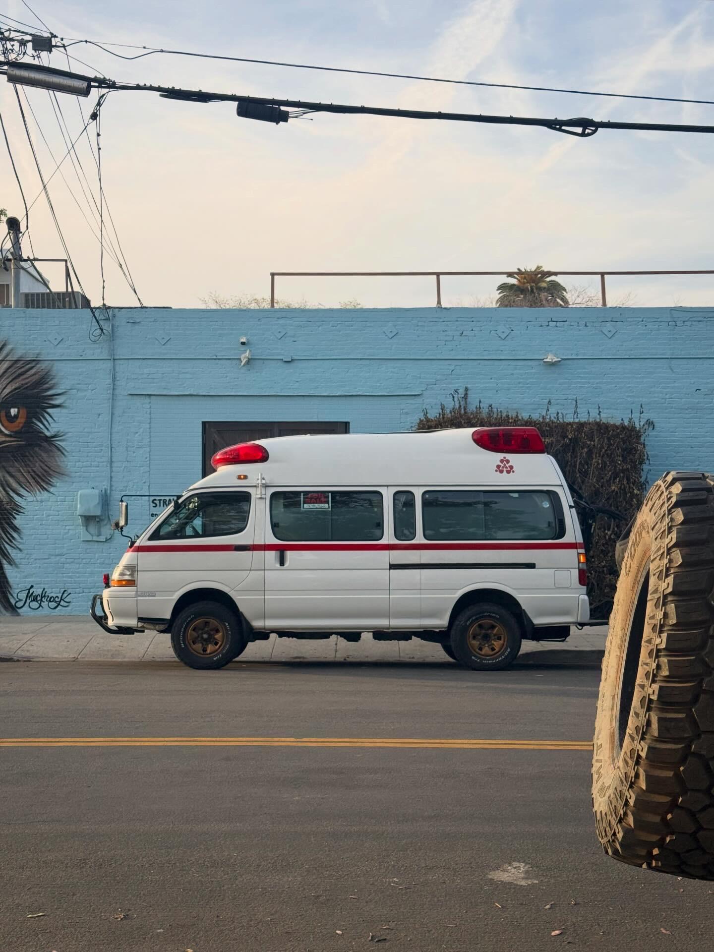 1997 Toyota HiAce HiMedic Ambulance - 2