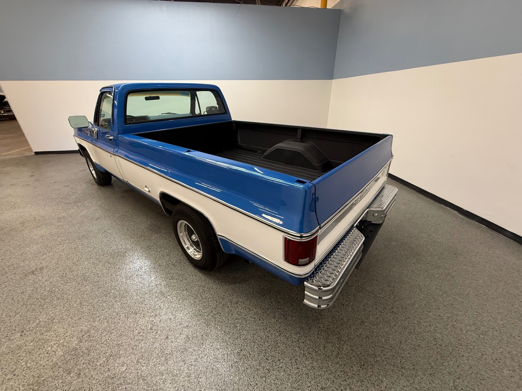 1977 Chevrolet C10 Cheyenne - 3