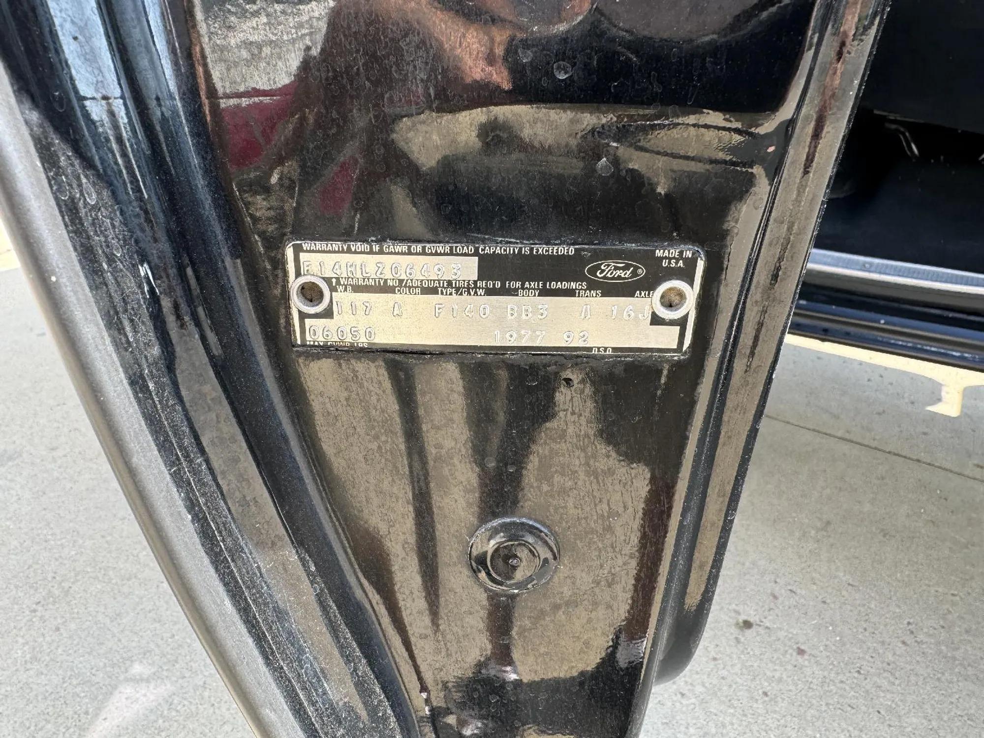 1977 Ford F-150 4×4 Shortbox