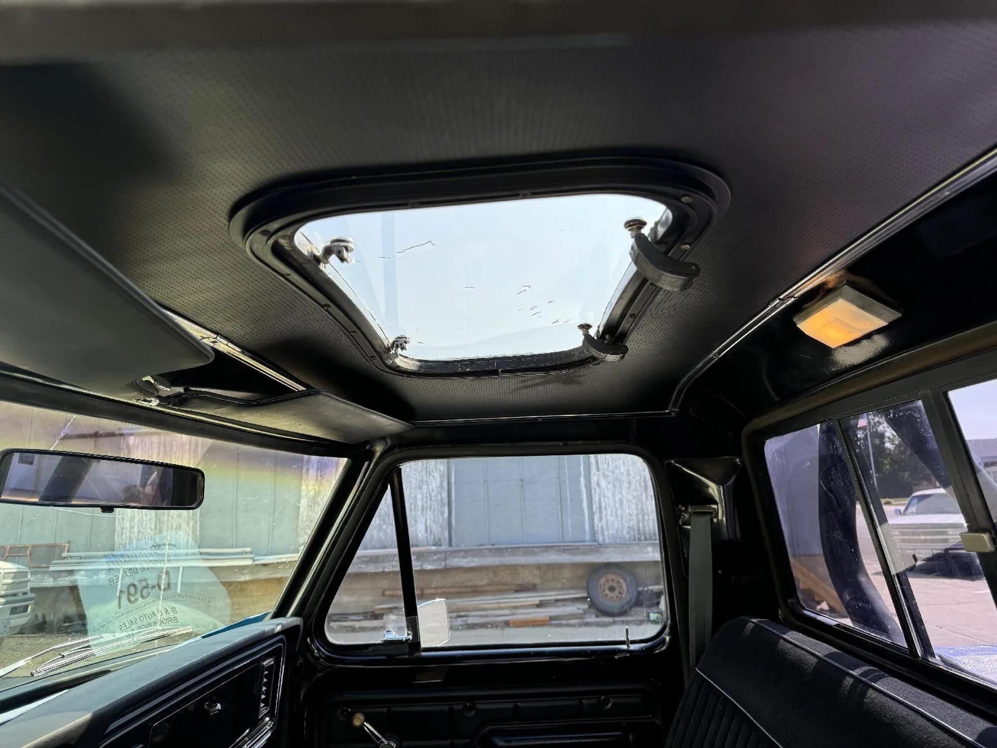 1977 Ford F-150 4×4 Shortbox