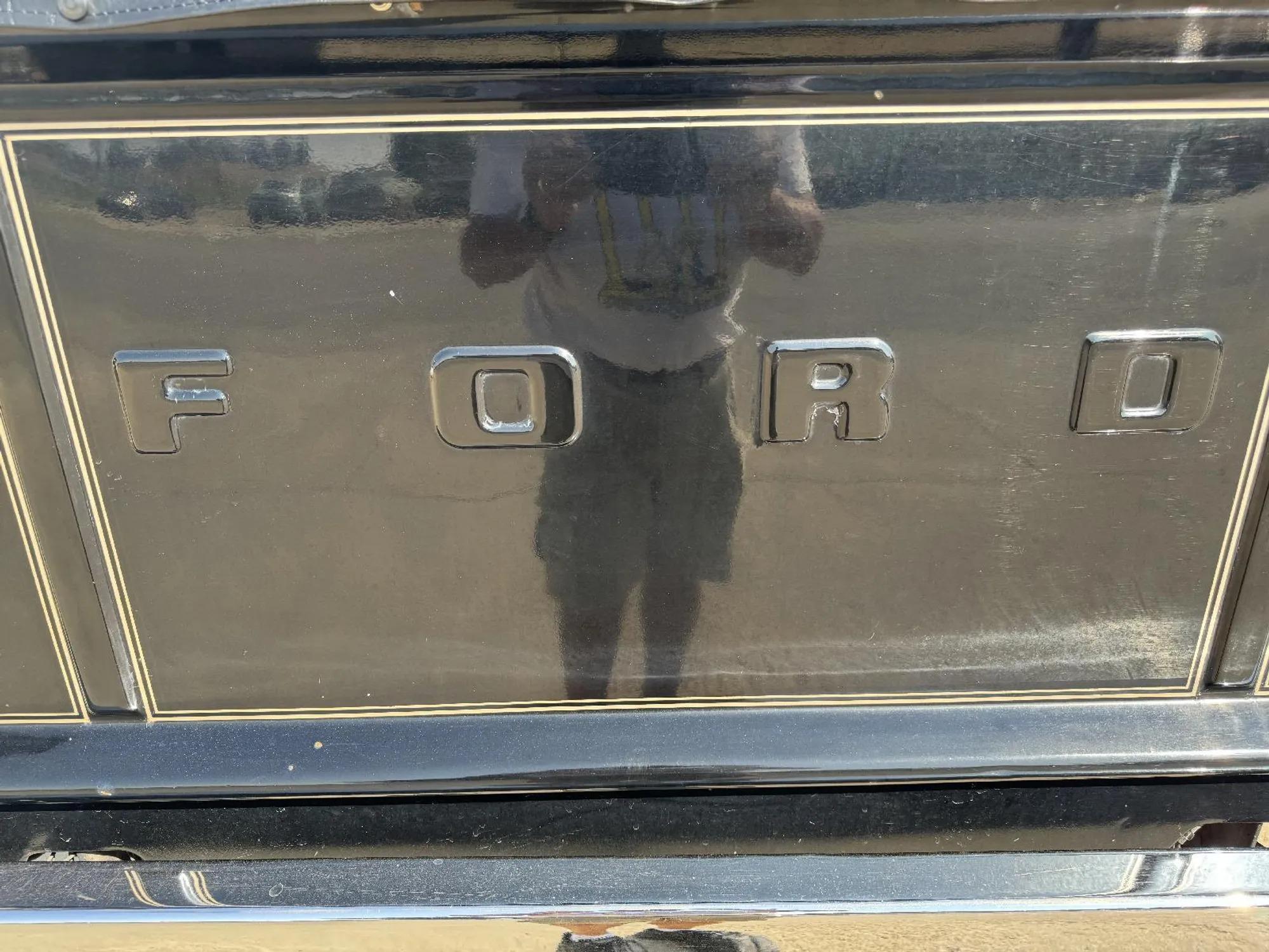 1977 Ford F-150 4×4 Shortbox