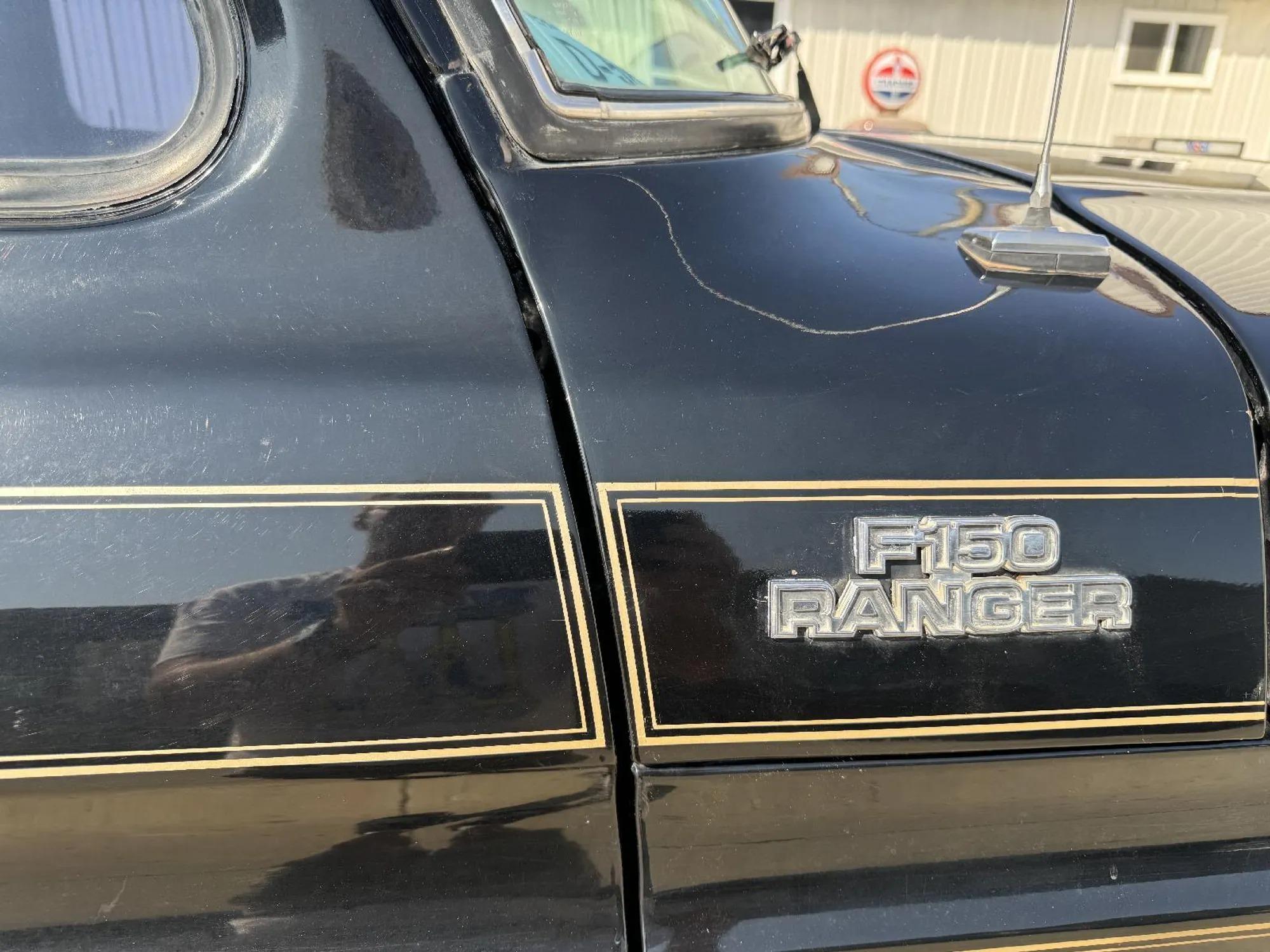 1977 Ford F-150 4×4 Shortbox