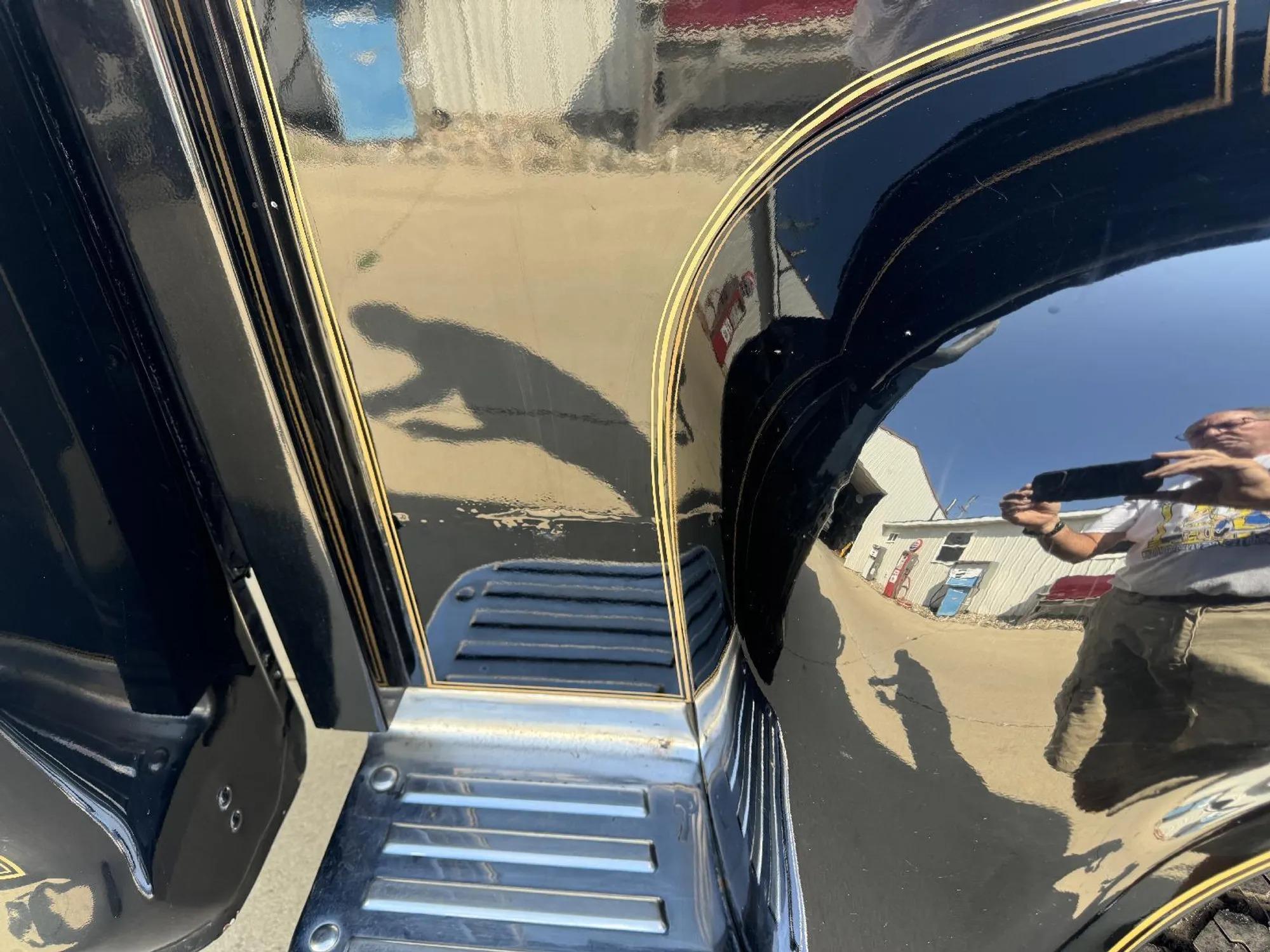 1977 Ford F-150 4×4 Shortbox