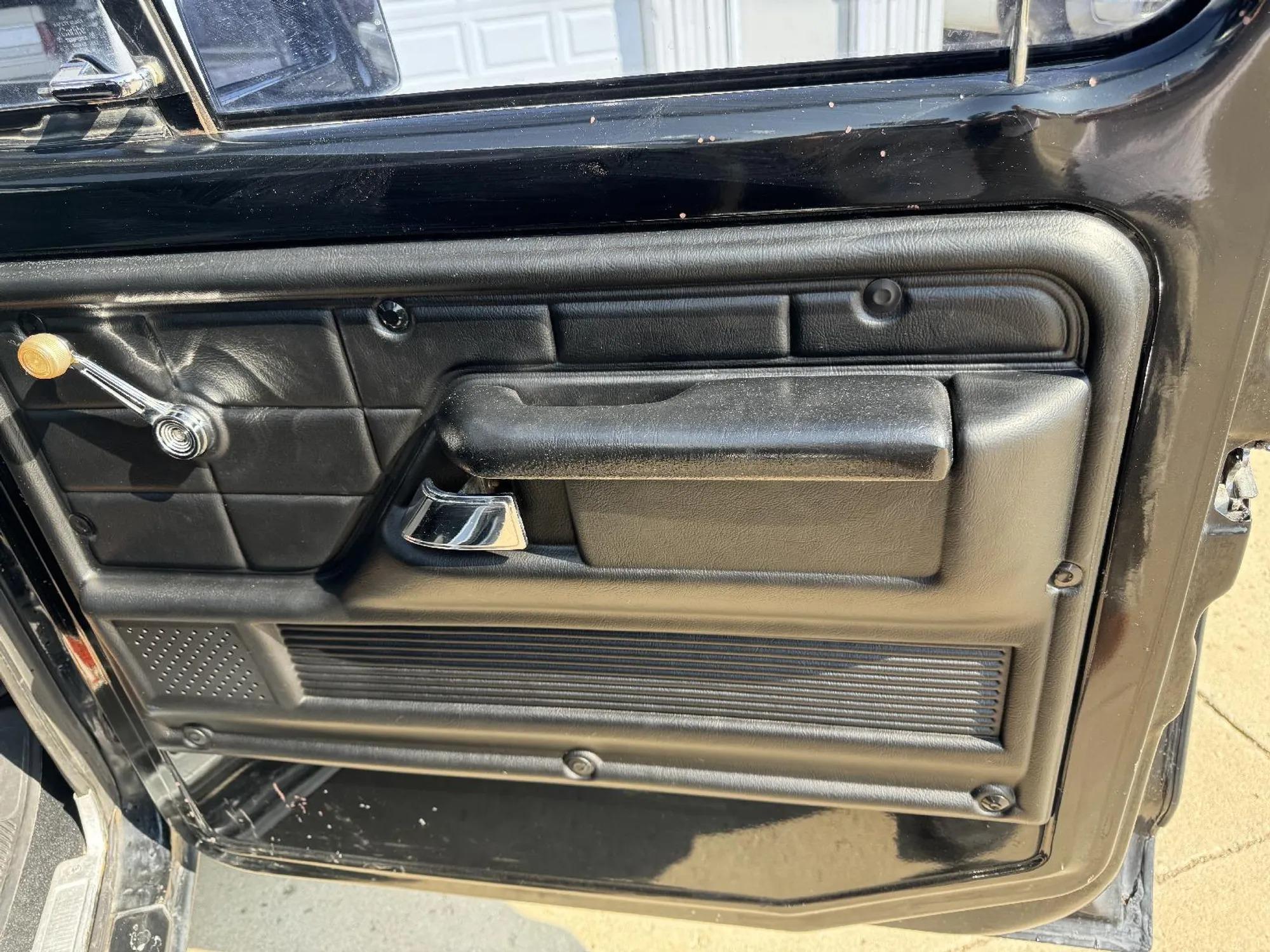 1977 Ford F-150 4×4 Shortbox