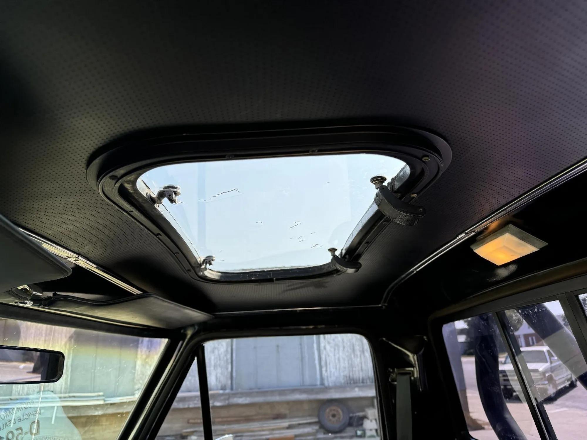 1977 Ford F-150 4×4 Shortbox