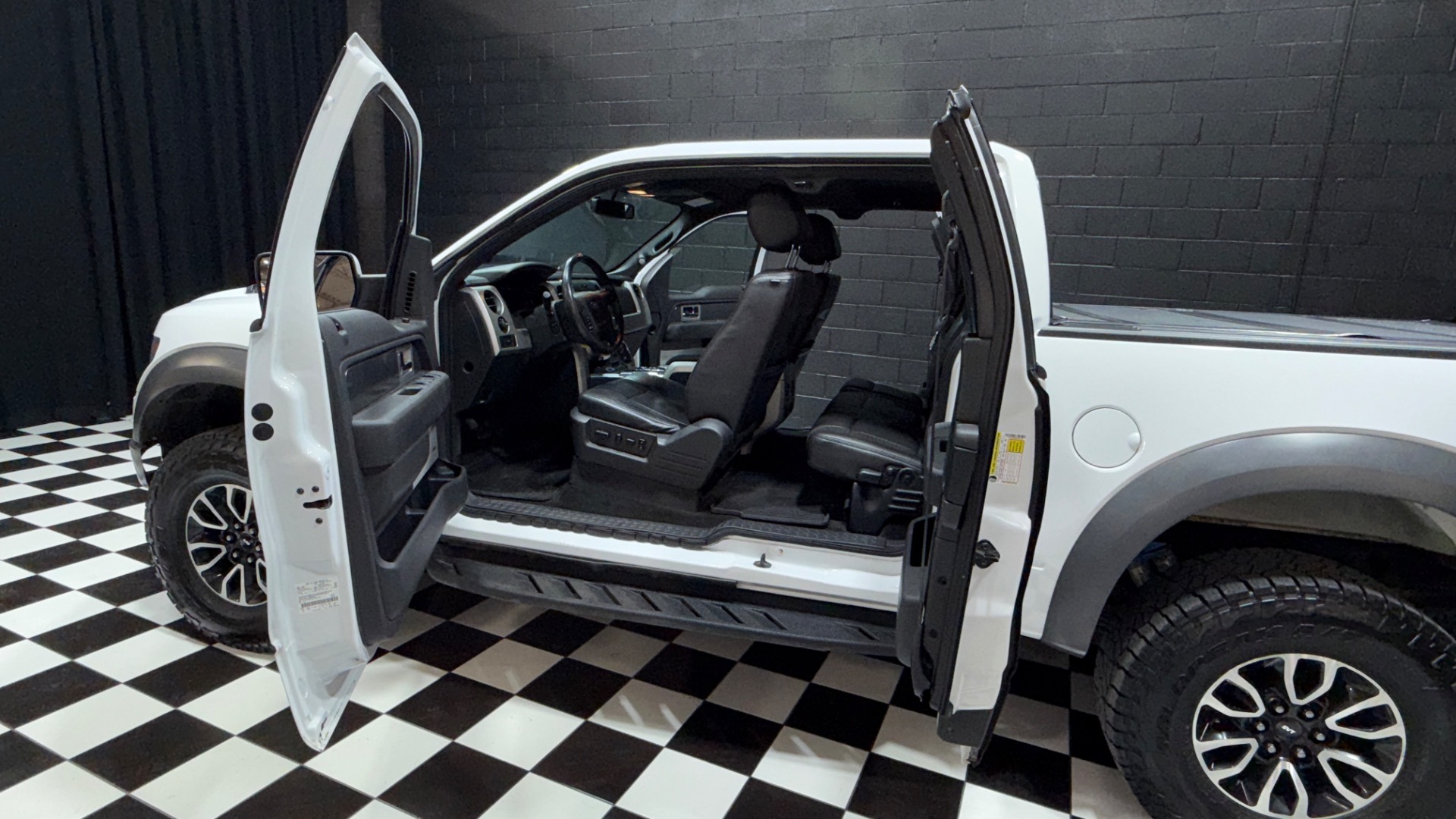 2014 Ford F-150 SVT Raptor