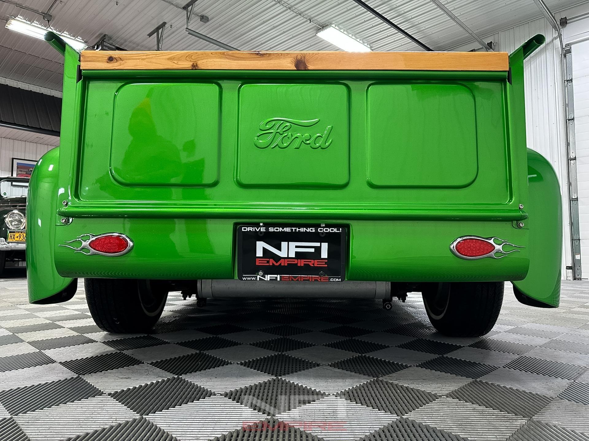 1952 Ford F-1