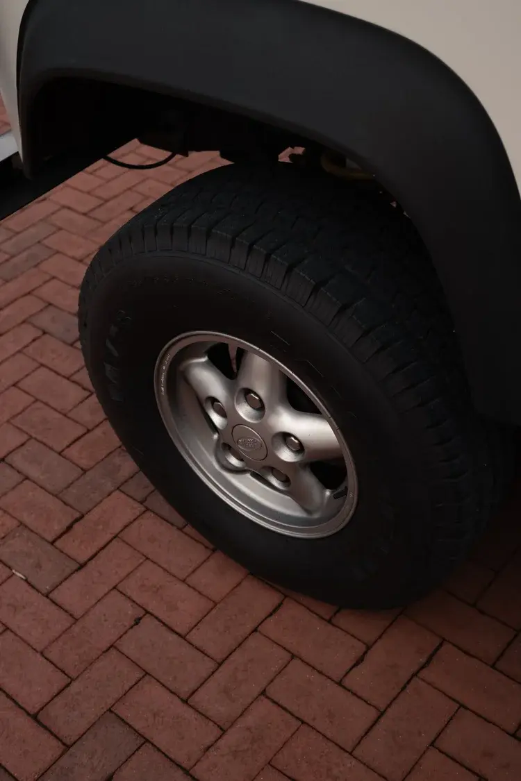 1994 Land Rover Defender 90 NAS