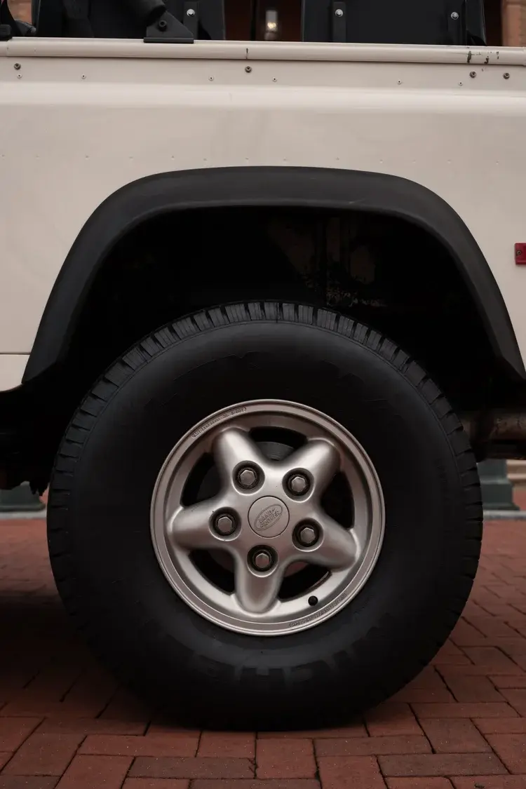 1994 Land Rover Defender 90 NAS