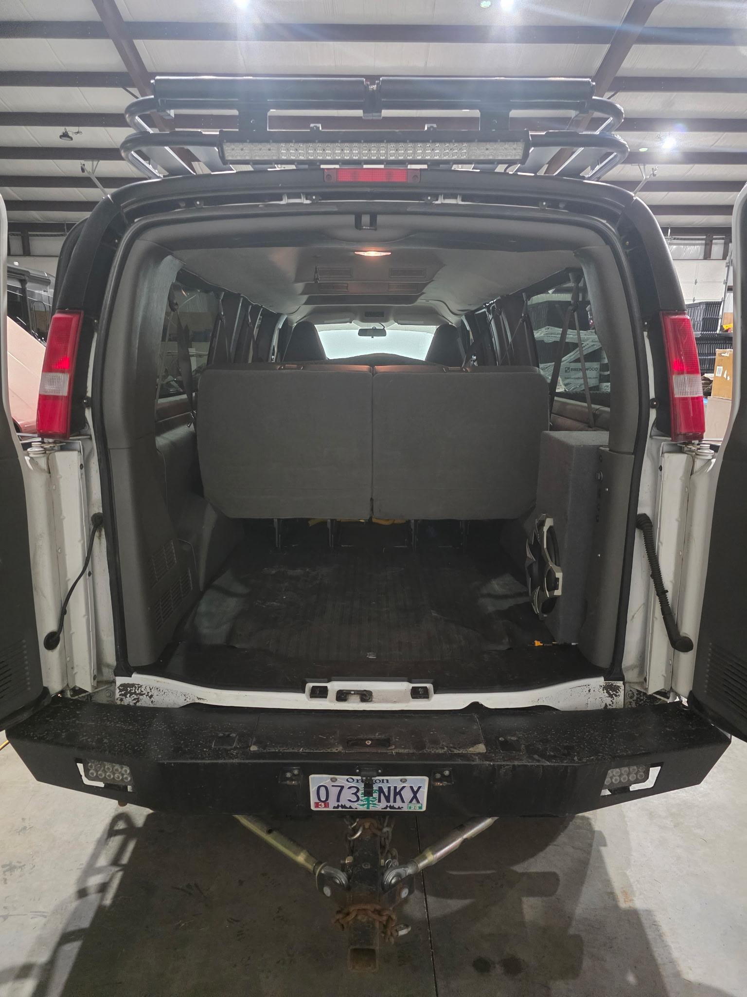 2021 Chevrolet Express LS 3500 4×4