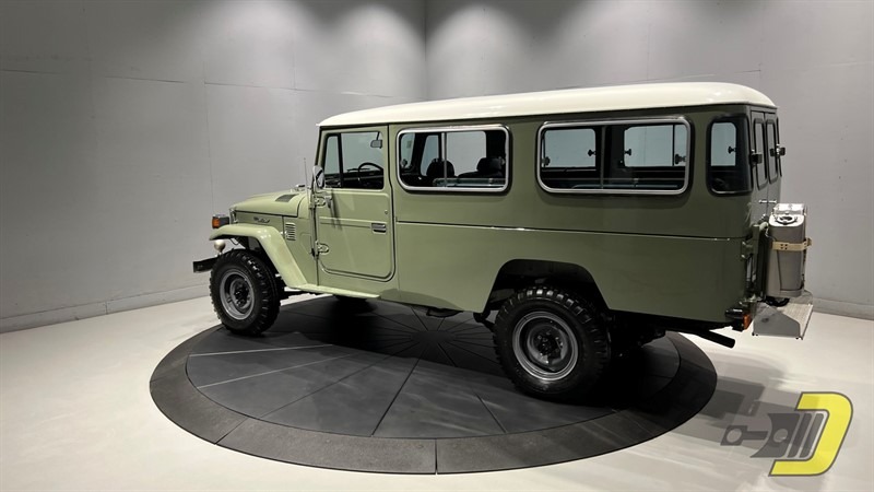 1983 Toyota Land Cruiser FJ45 Troopy - 4