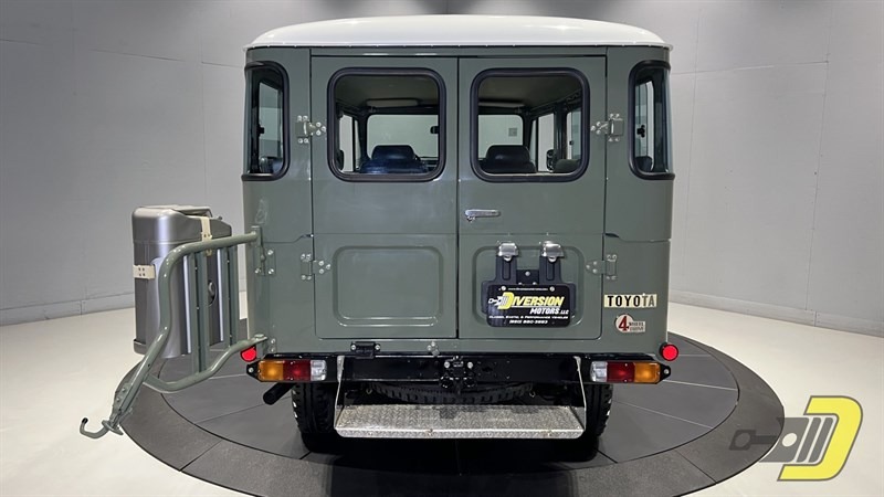 1983 Toyota Land Cruiser FJ45 Troopy