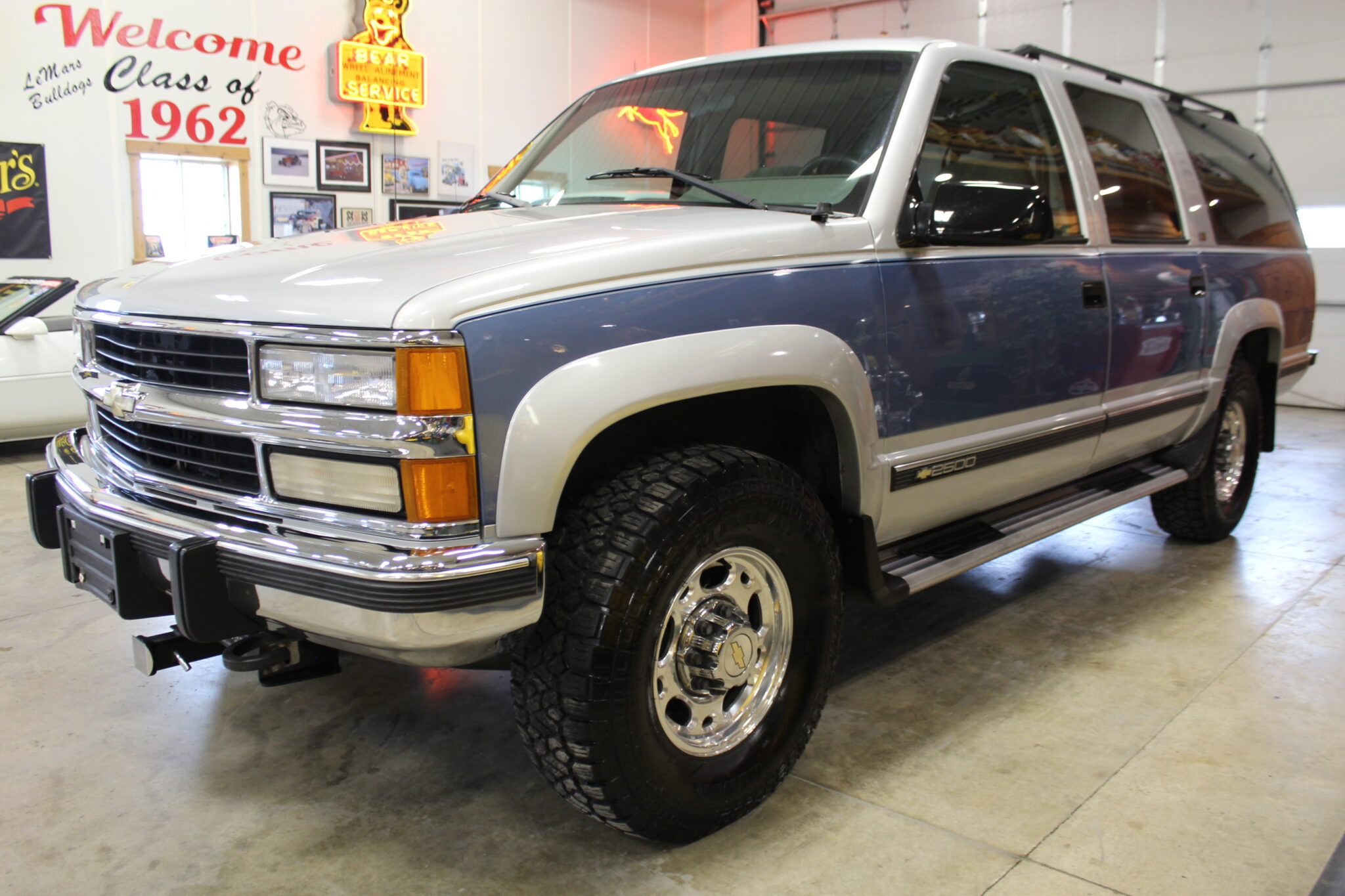 1994 Chevy Suburban 2500 4×4