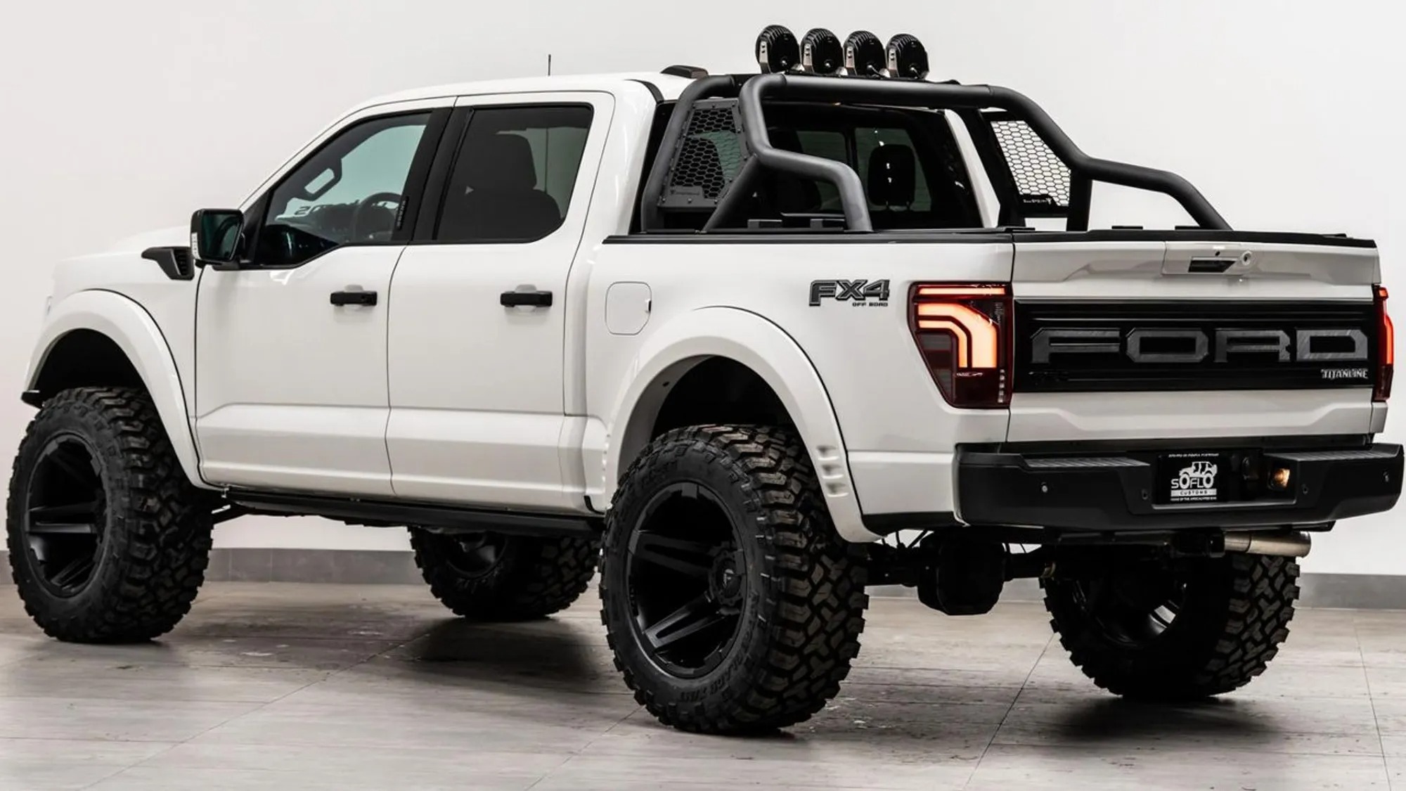 2025 Ford F-150 Lariat Titanline