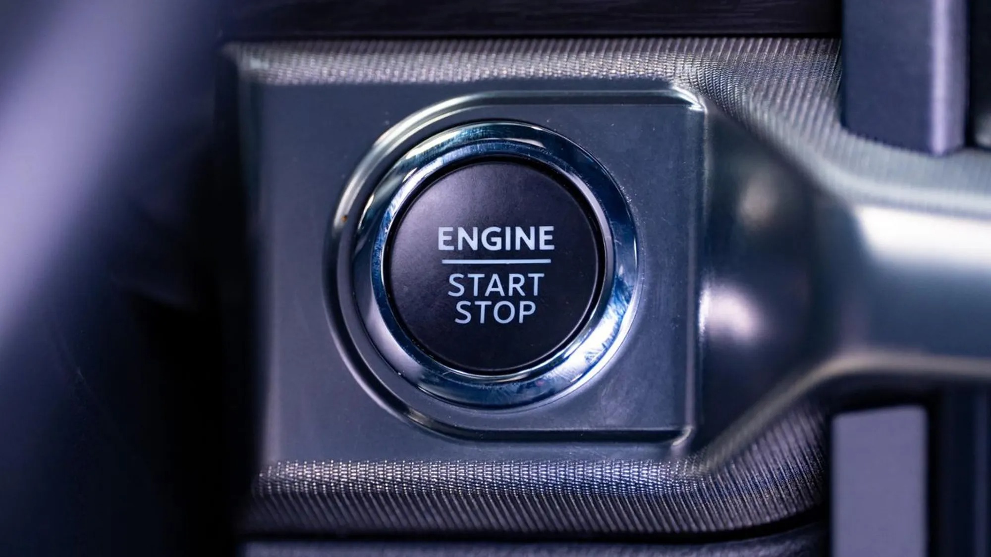 2025 Ford F-150 Lariat Titanline