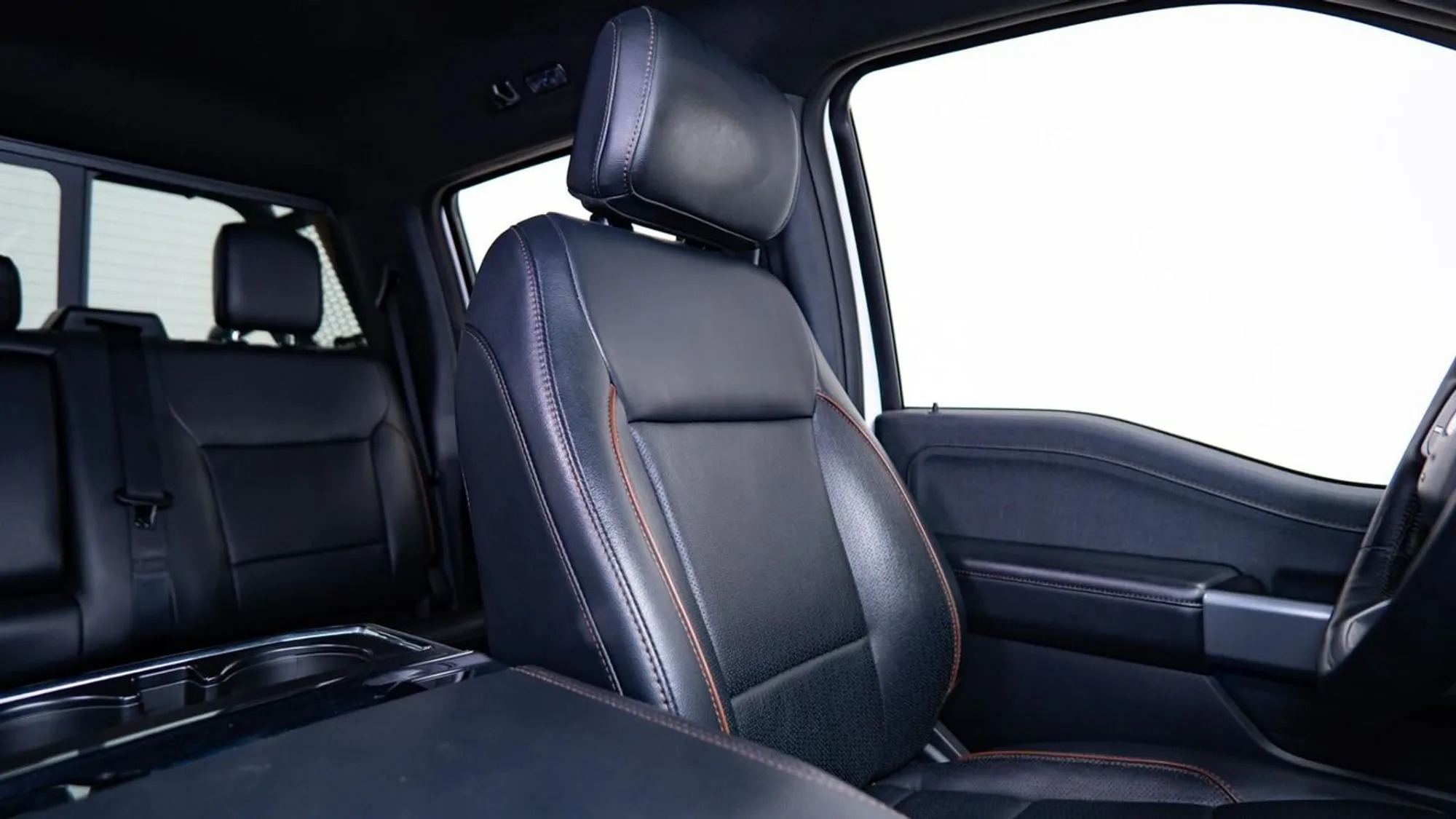 2025 Ford F-150 Lariat Titanline