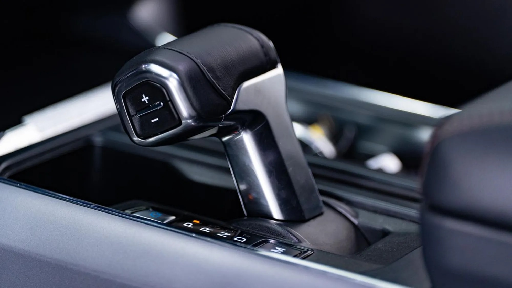 2025 Ford F-150 Lariat Titanline