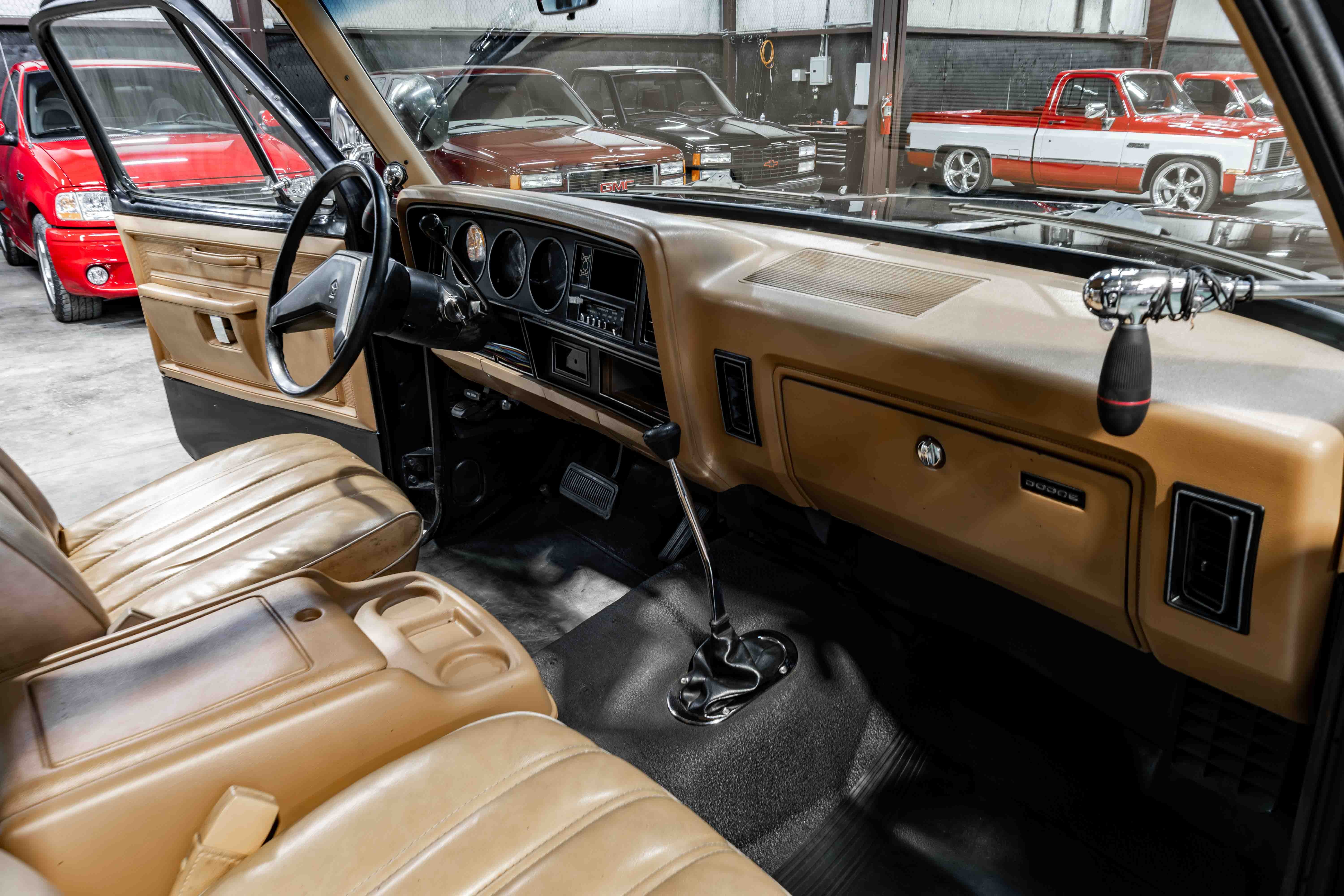 43k-Mile 1985 Dodge Ramcharger - 4