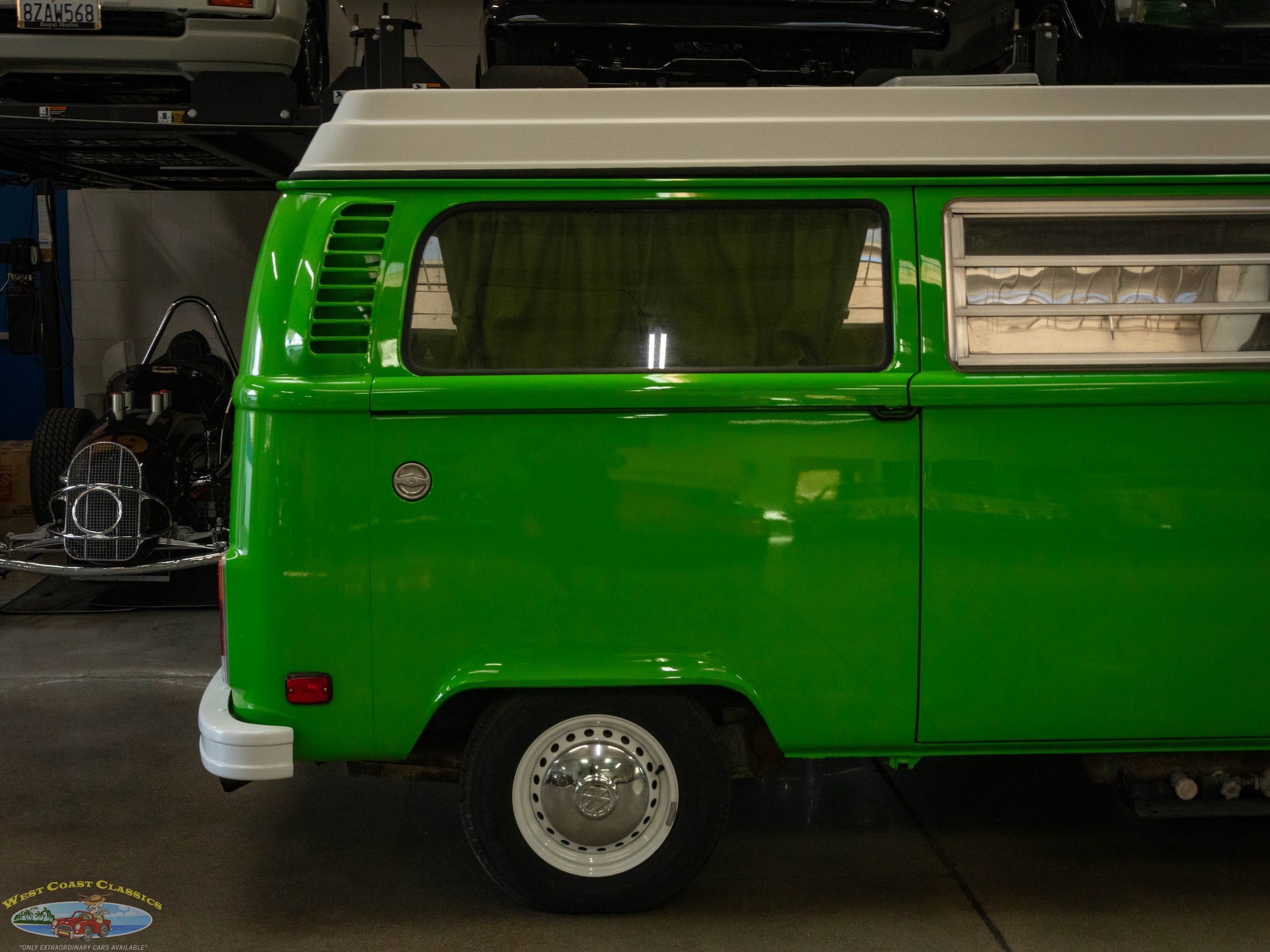 1977 Volkswagen Vanagon Westfalia - 2