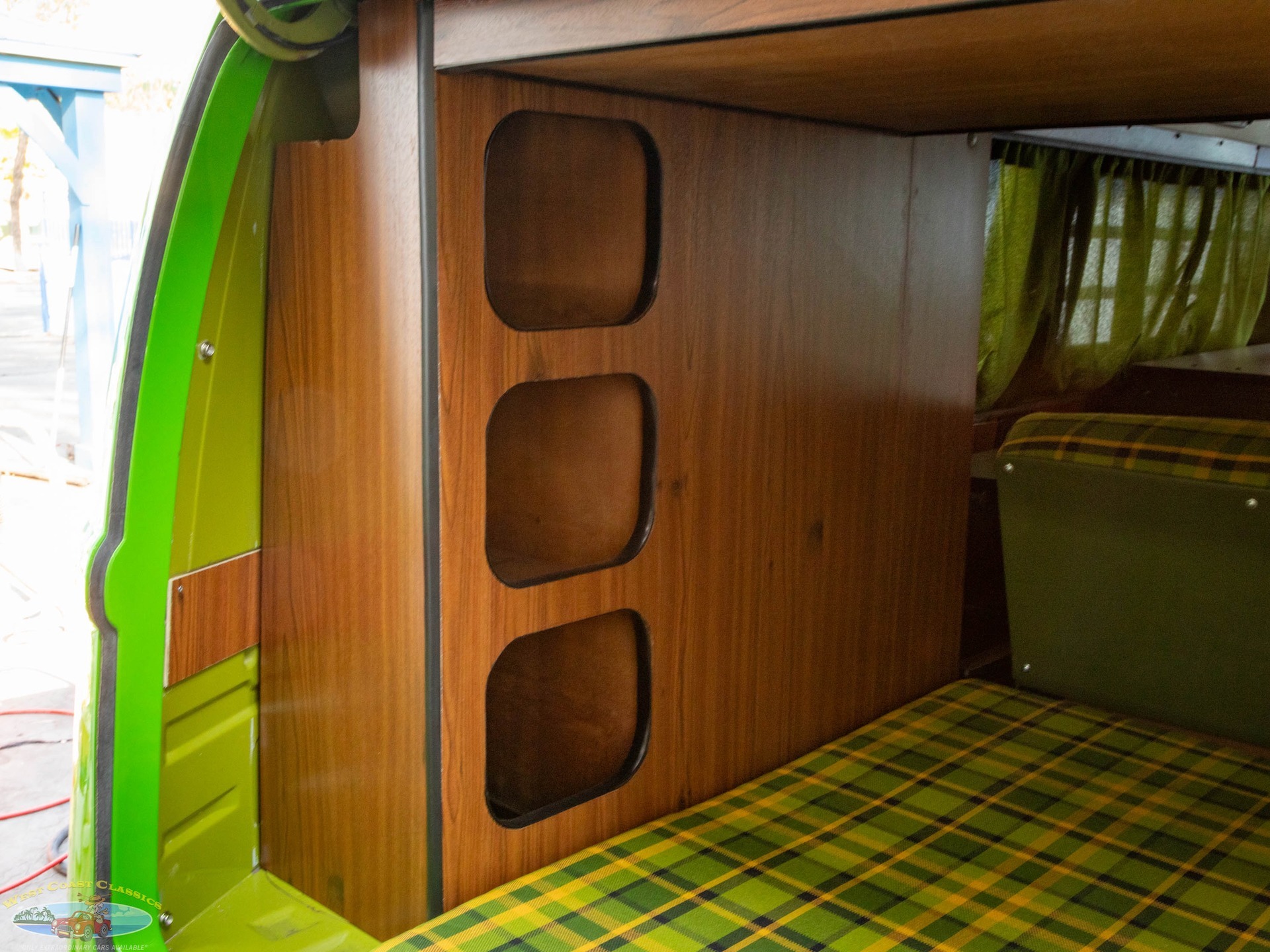 1977 Volkswagen Vanagon Westfalia