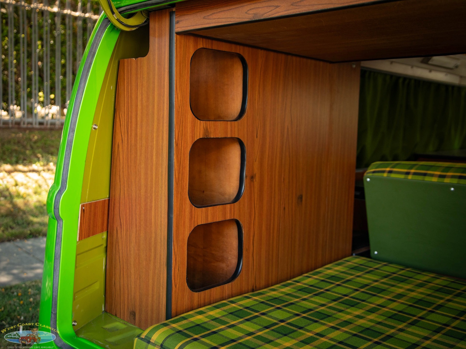 1977 Volkswagen Vanagon Westfalia