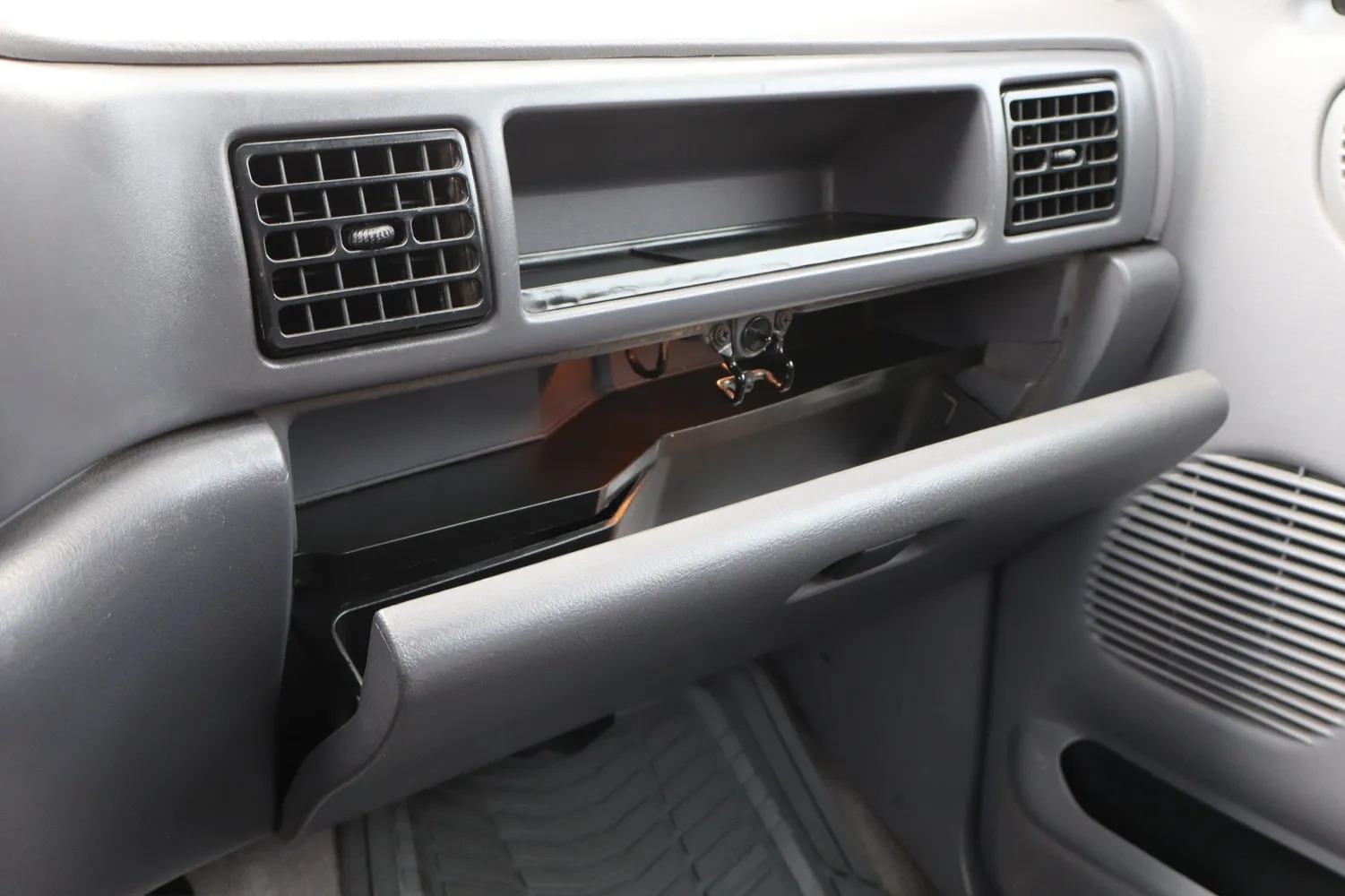 1997 Dodge Ram 3500 ST