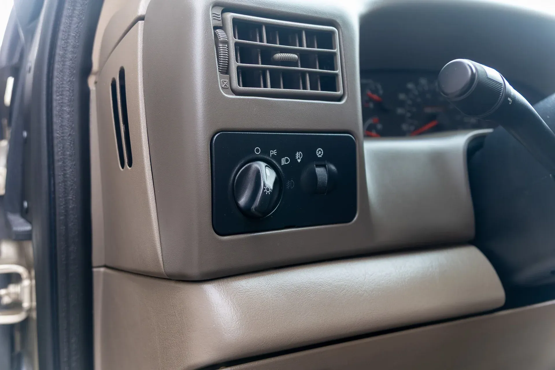 66k-Mile 2001 Ford F-350