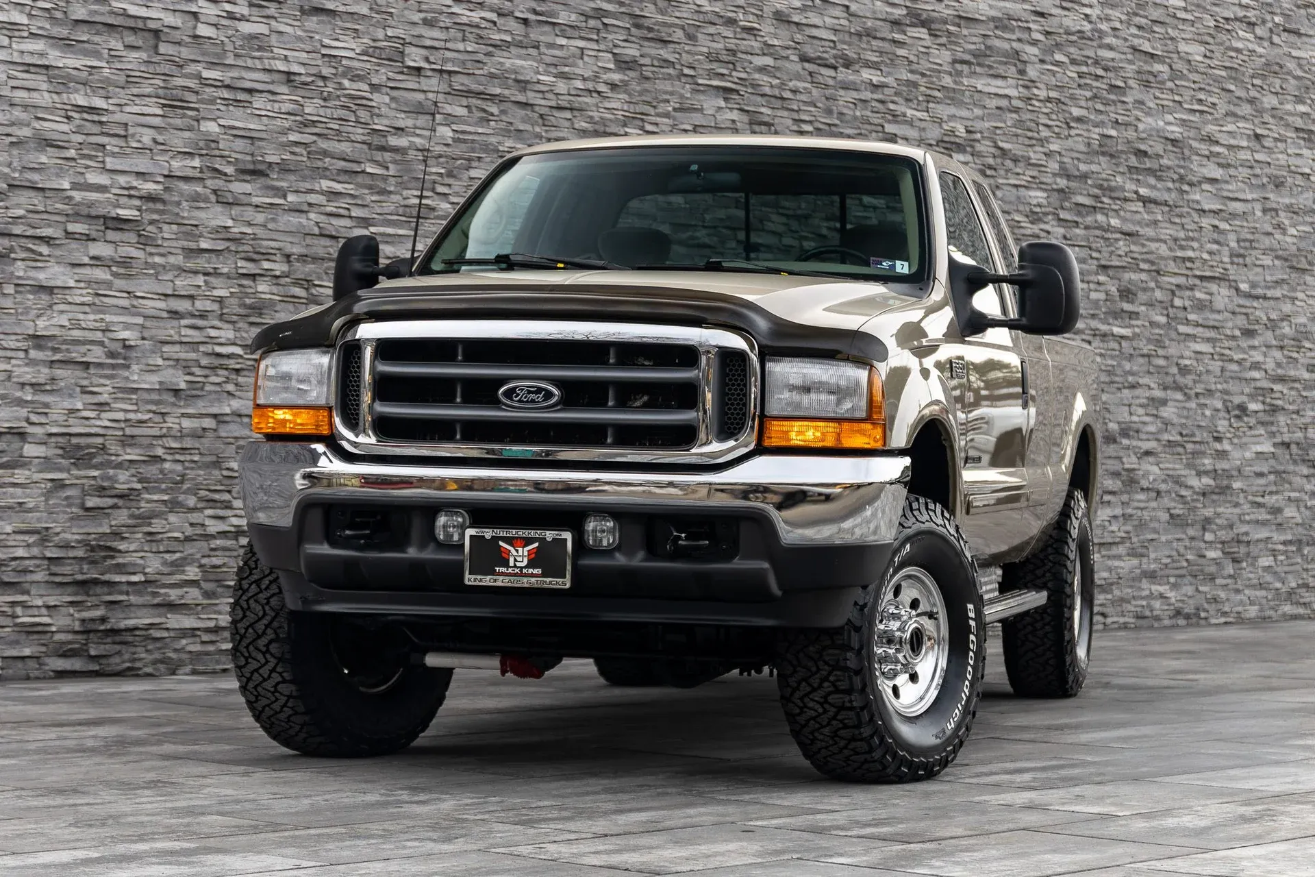 66k-Mile 2001 Ford F-350 - 2