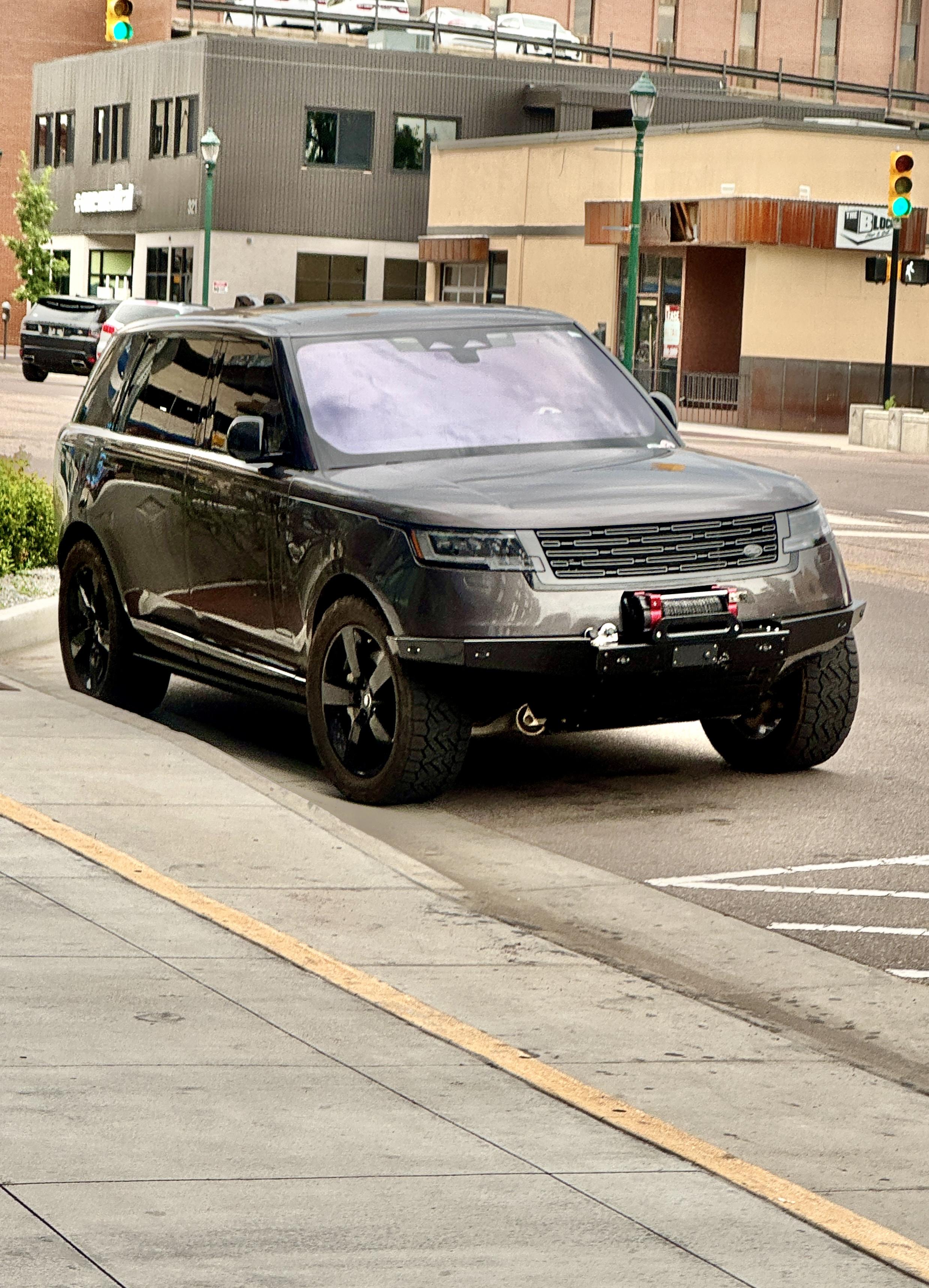2023 Range Rover P530 SE