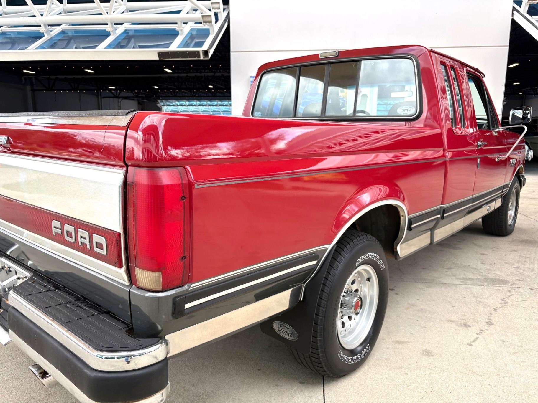 1991 Ford F-150 Lariat