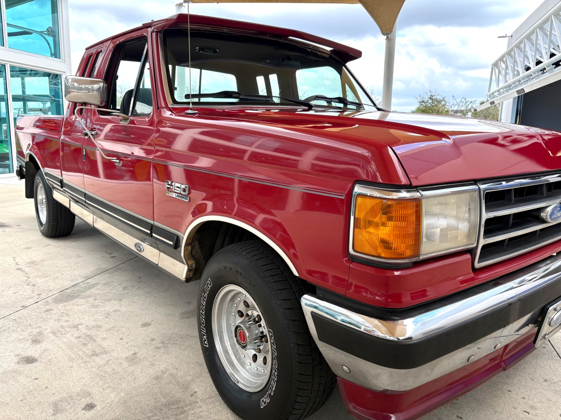 1991 Ford F-150 Lariat