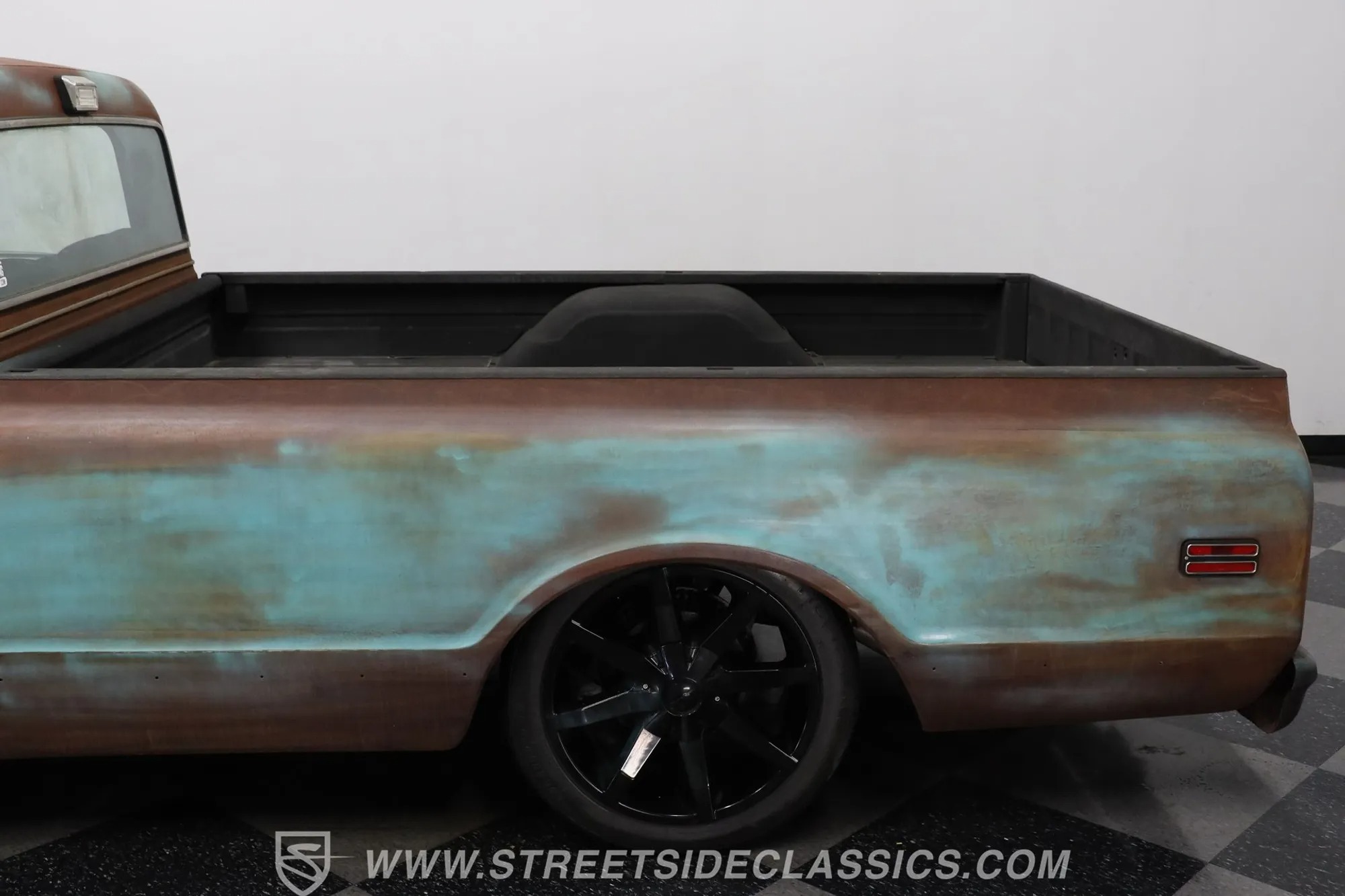 1970 GMC 1500 Patina Restomod