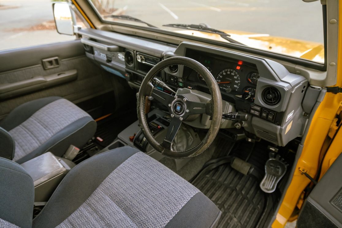 1993 Toyota Land Cruiser ZX