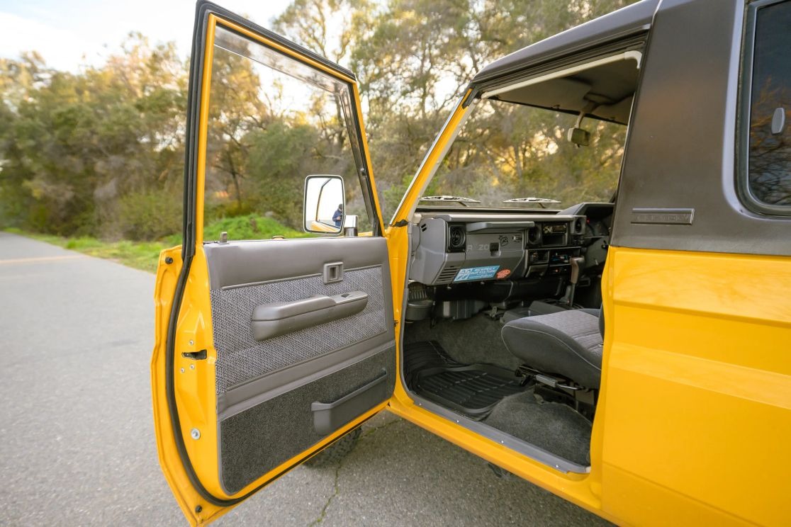 1993 Toyota Land Cruiser ZX