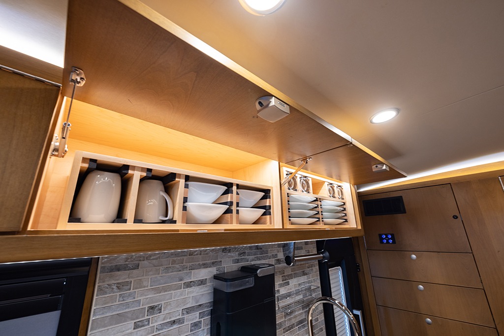 2022 EarthRoamer XV-LTi 073