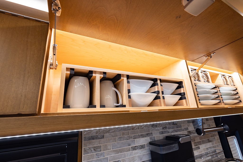 2022 EarthRoamer XV-LTi 073