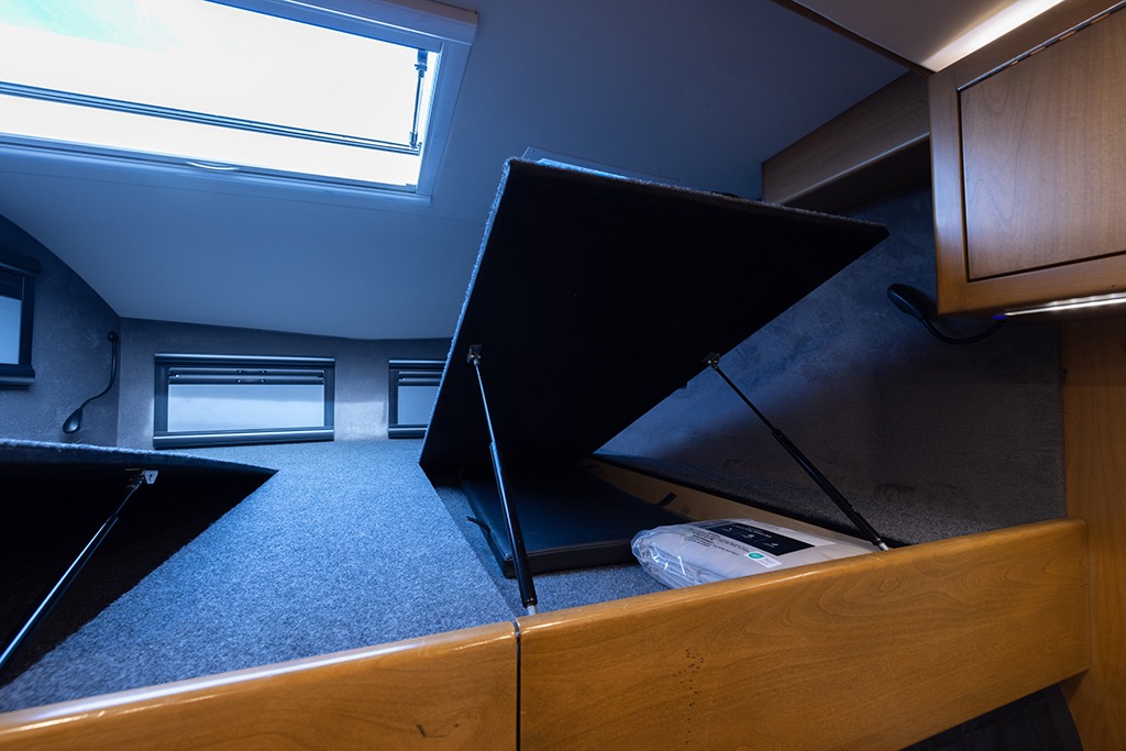 2022 EarthRoamer XV-LTi 073