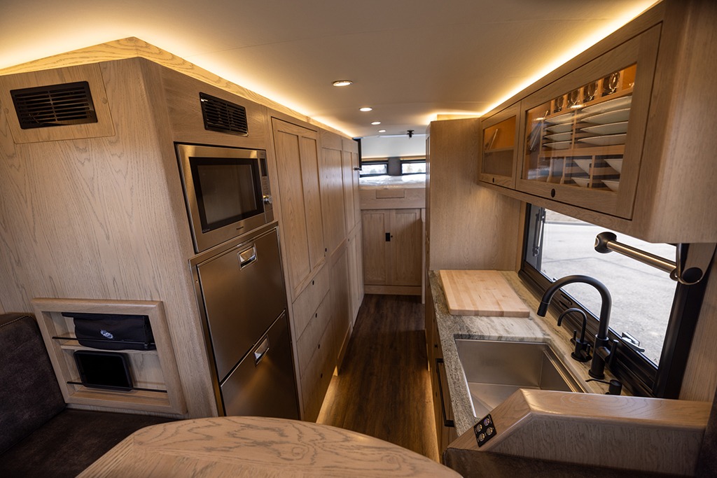 2023 EarthRoamer XV-SX-009