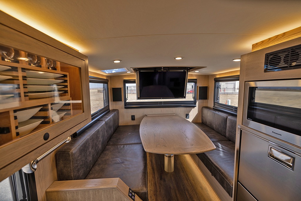 2023 EarthRoamer XV-SX-009