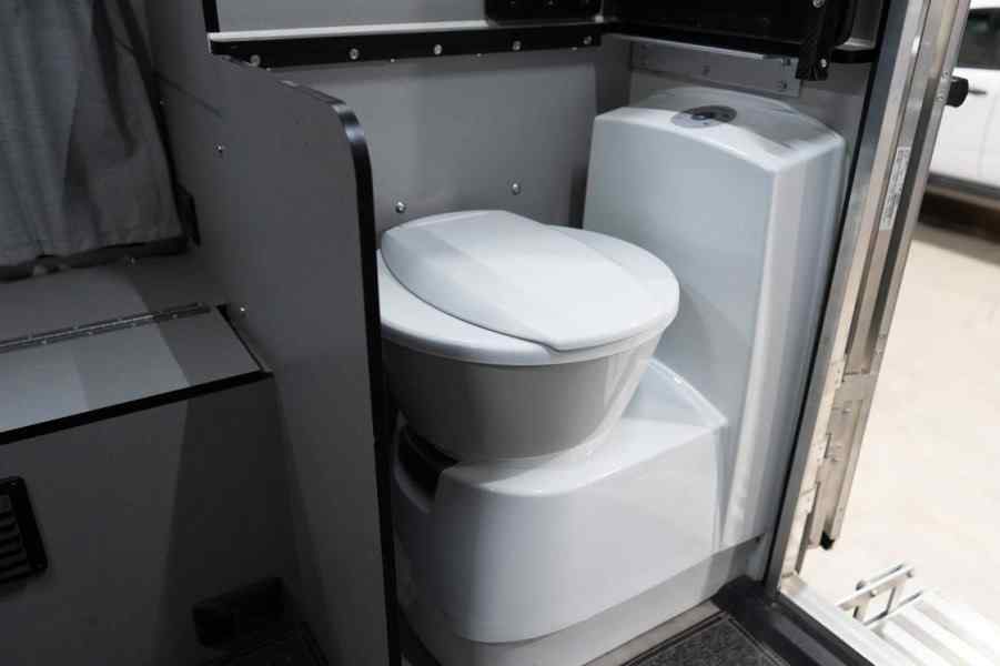 2018 RAM 2500 Laramie Overland Build