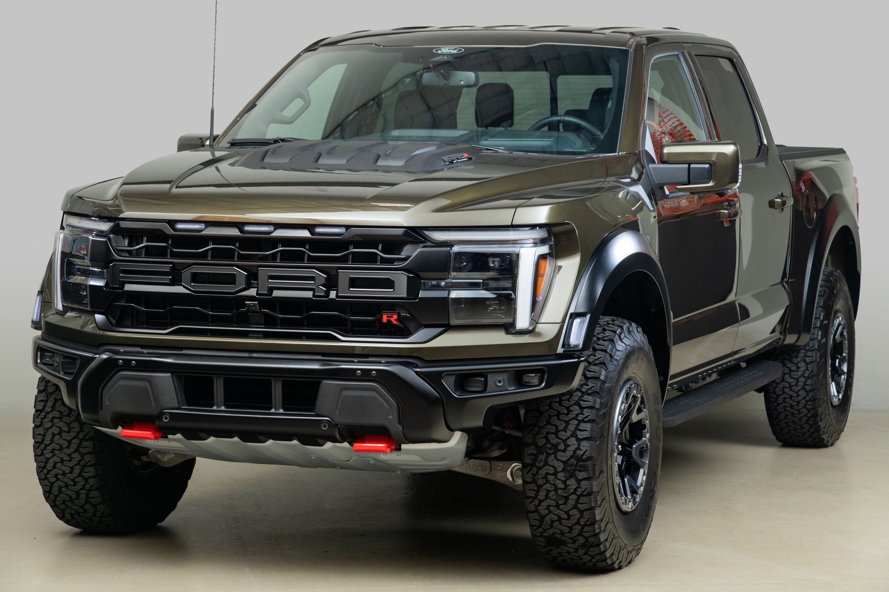 2025 Ford F-150 Raptor R - 2