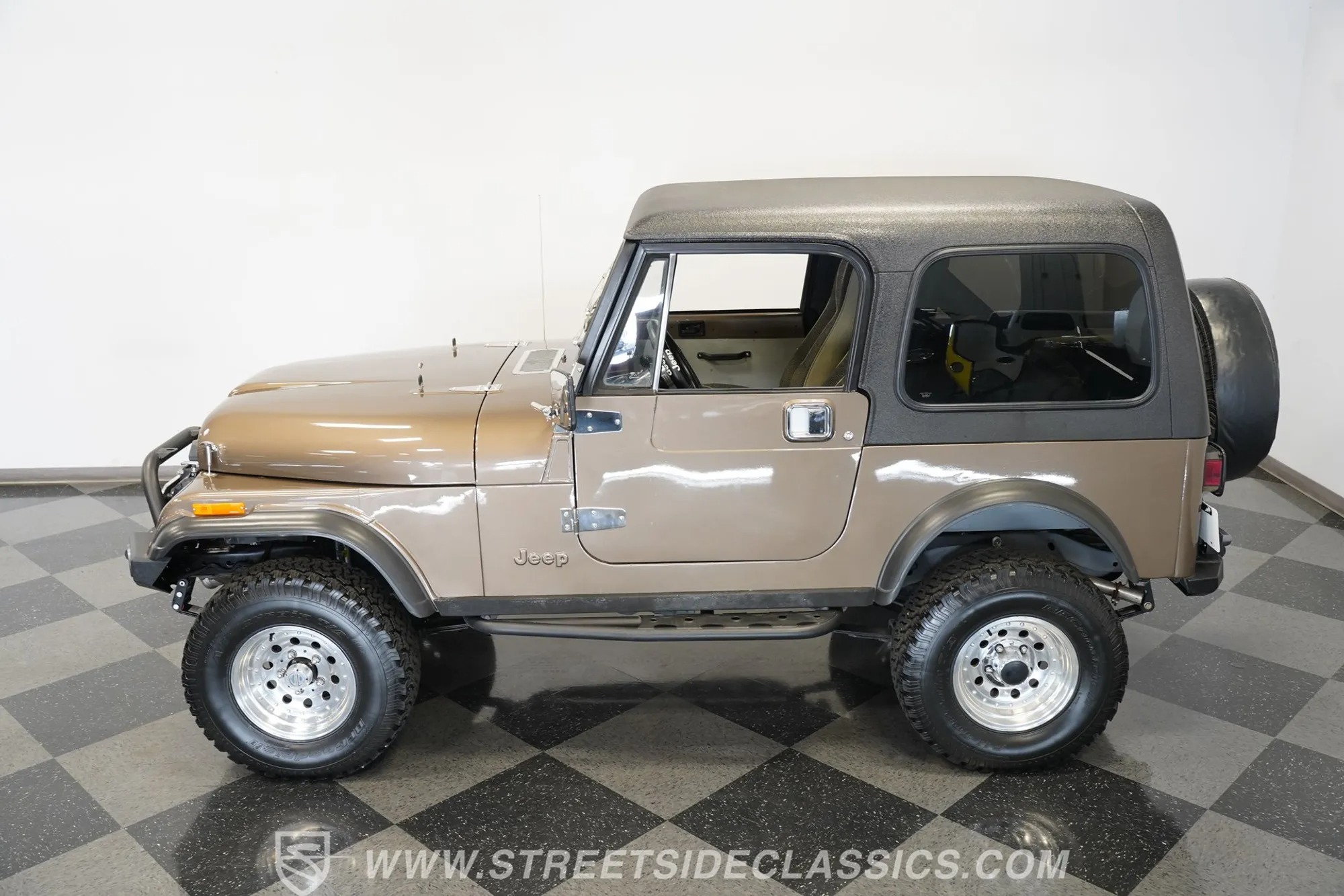 1982 Jeep CJ-7 - 5
