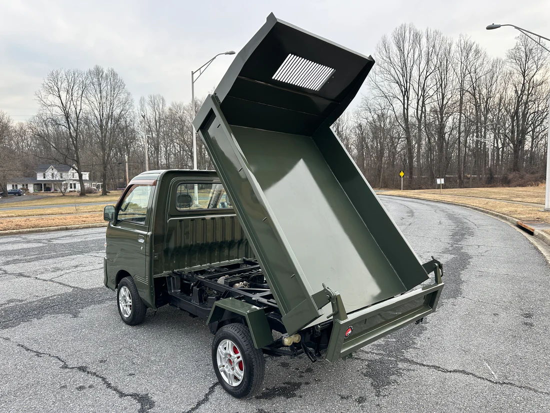 2000 Daihatsu Hijet Dump