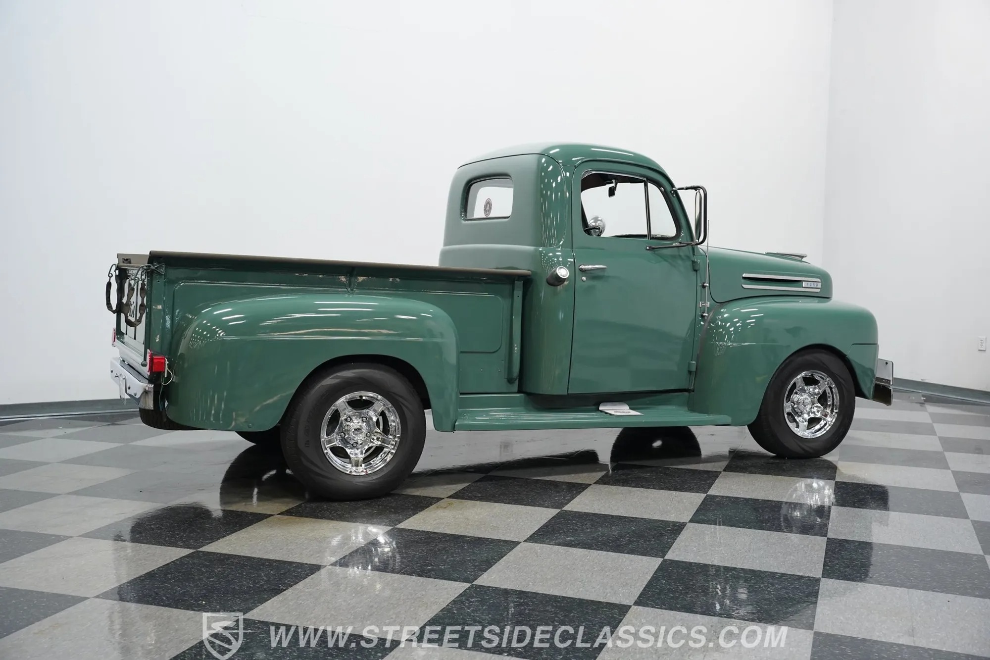 1949 Ford F-1