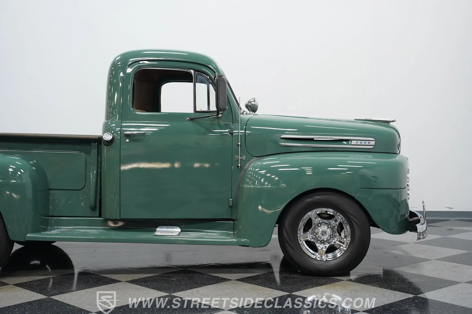 1949 Ford F-1