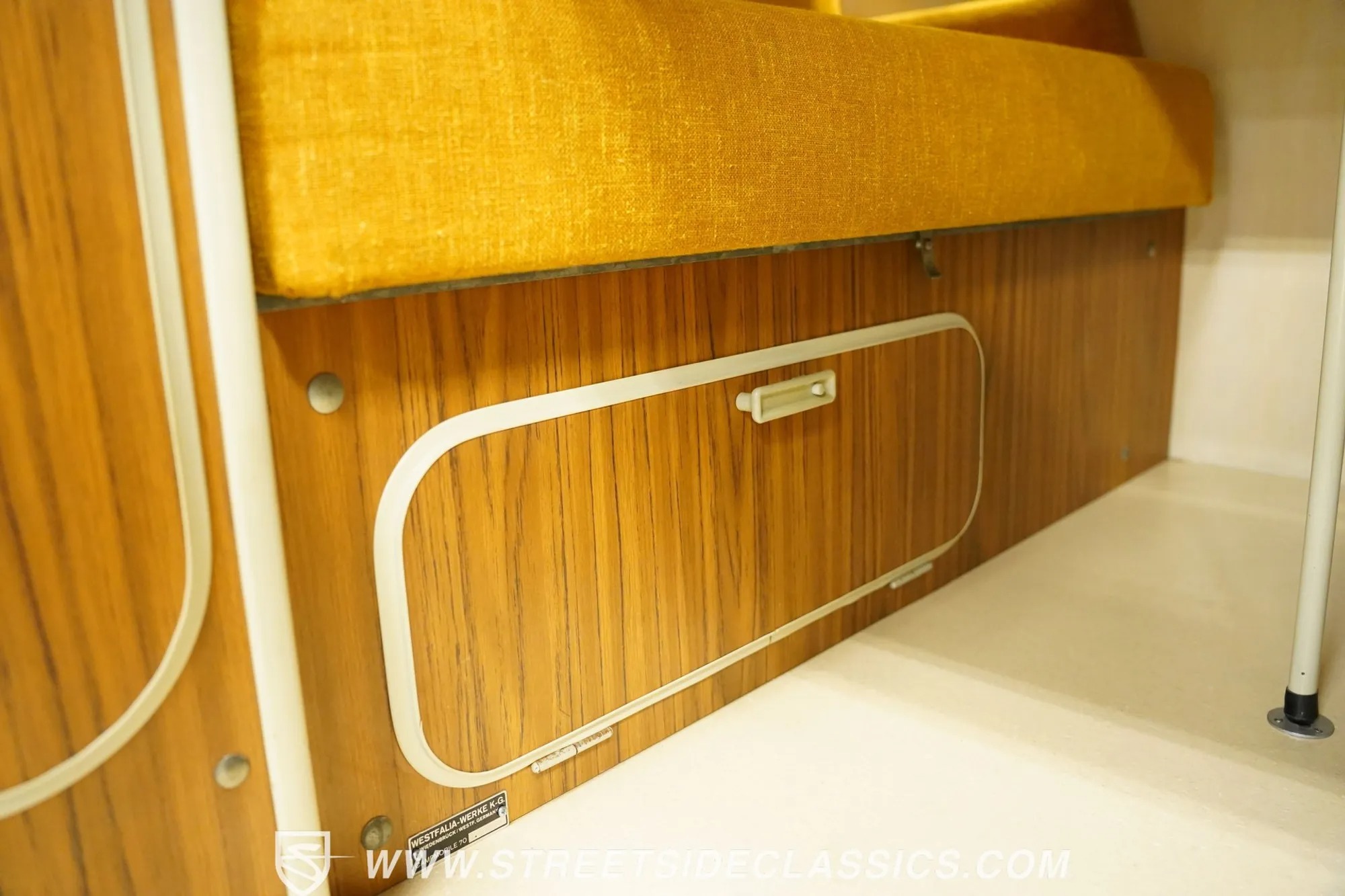 1973 Volkswagen Westfalia Camper Bus