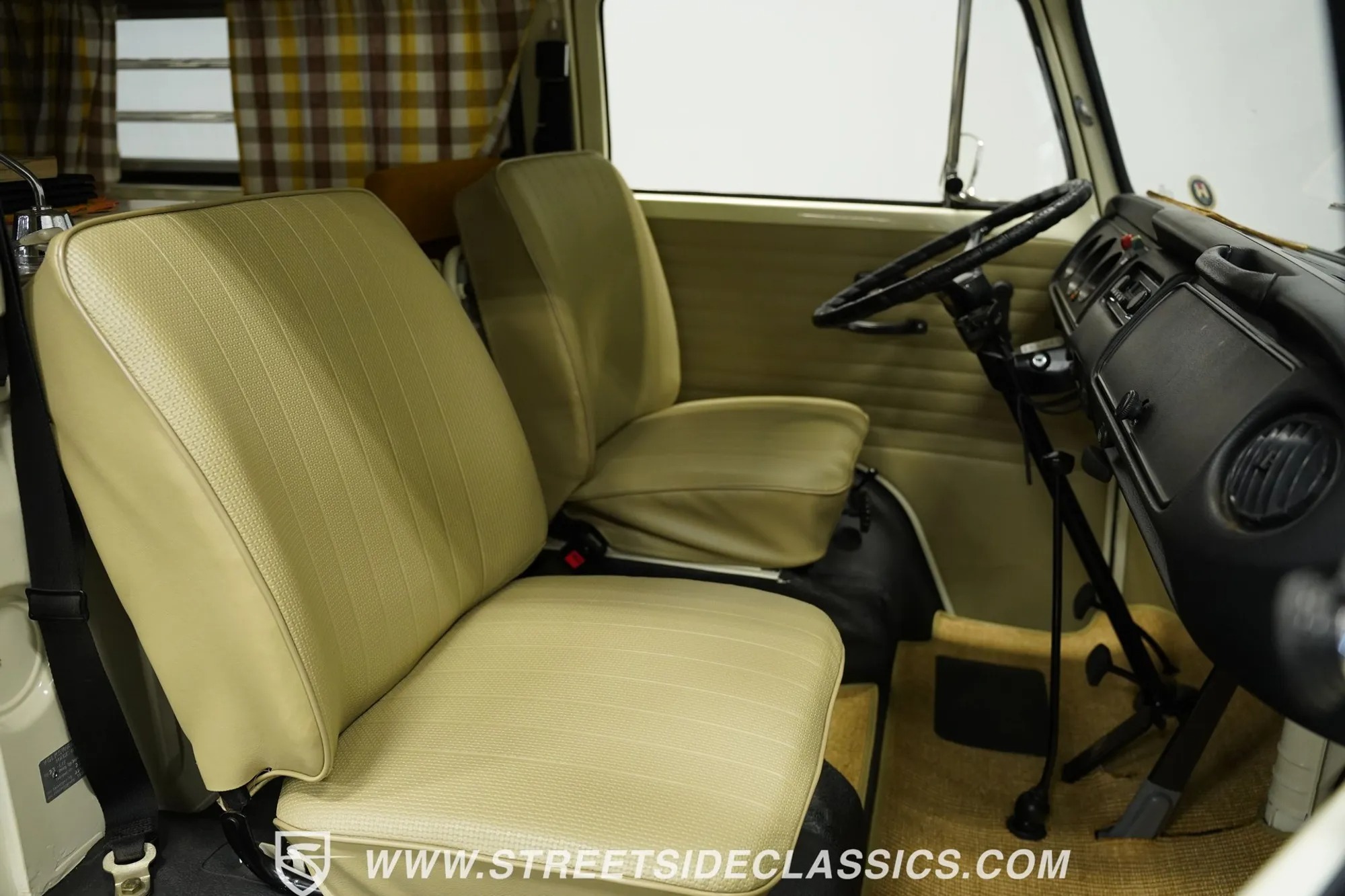 1973 Volkswagen Westfalia Camper Bus