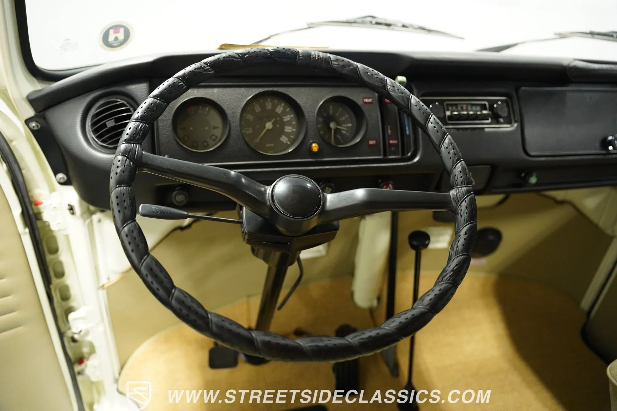 1973 Volkswagen Westfalia Camper Bus