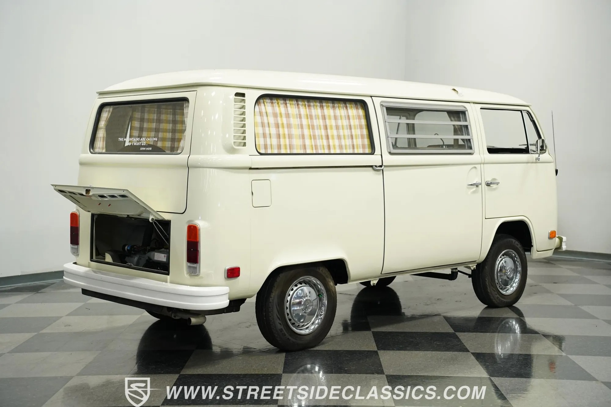 1973 Volkswagen Westfalia Camper Bus